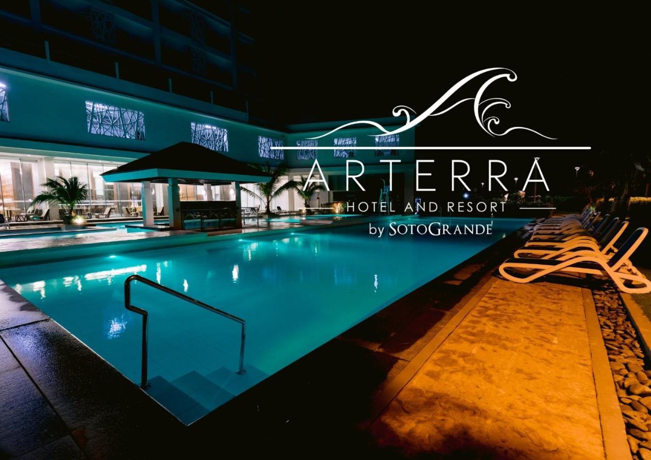 Arterra Hotel And Resort Lapu-Lapu City Eksteriør billede