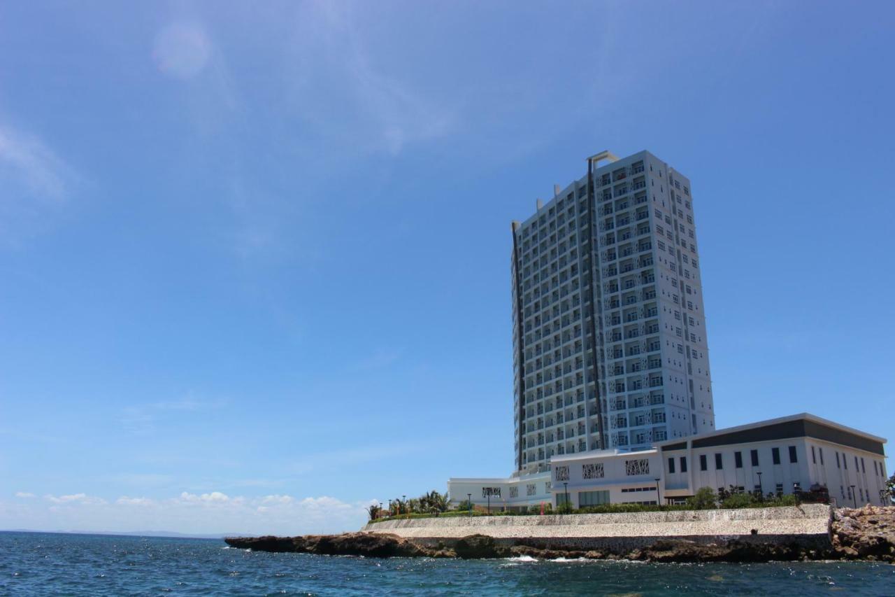 Arterra Hotel And Resort Lapu-Lapu City Eksteriør billede